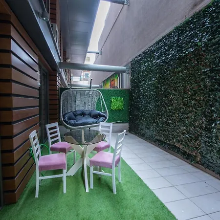 Three Bedroom Duplex With Large Terrace