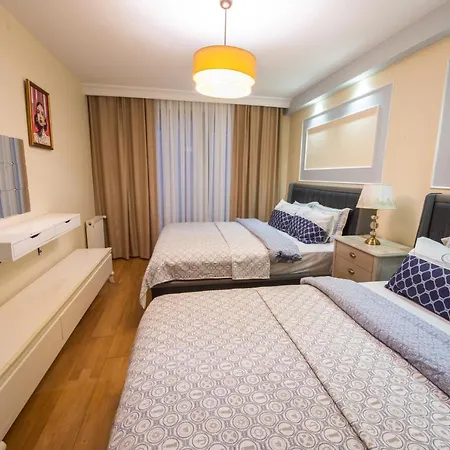 Three Bedroom Duplex With Large Terrace