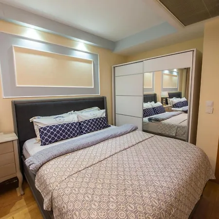 Three Bedroom Duplex With Large Terrace شقة