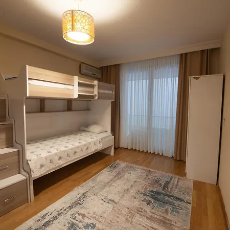 Three Bedroom Duplex With Large Terrace * 이스탄불