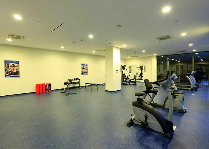 Appartement Three Bedroom Duplex With Large Terrace *