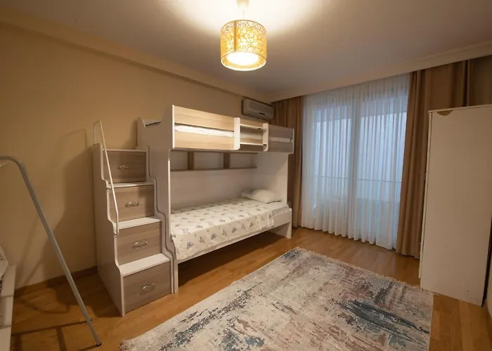 Three Bedroom Duplex With Large Terrace Appartement