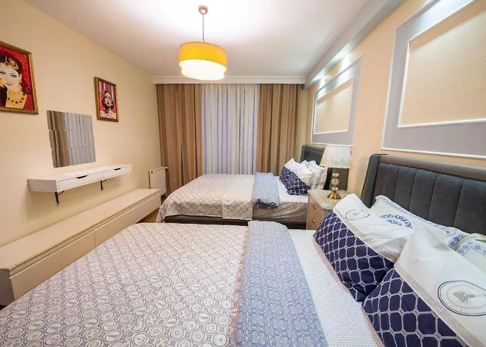 Appartement Three Bedroom Duplex With Large Terrace *