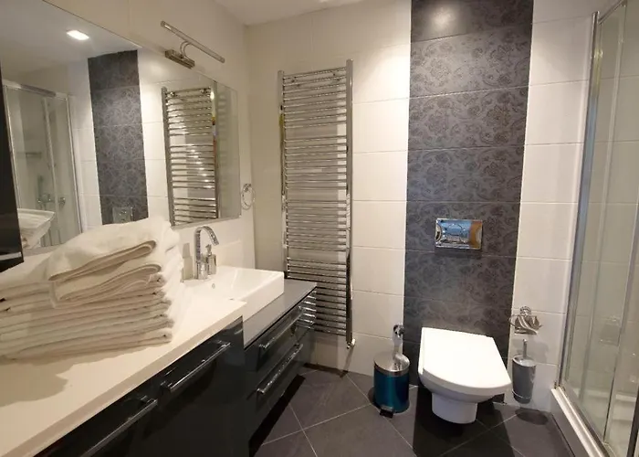 Appartement Three Bedroom Duplex With Large Terrace Istanboel