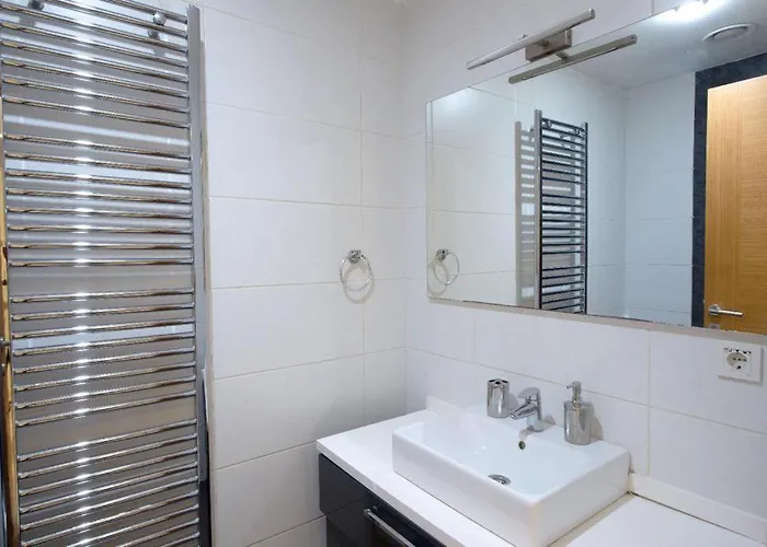 Three Bedroom Duplex With Large Terrace