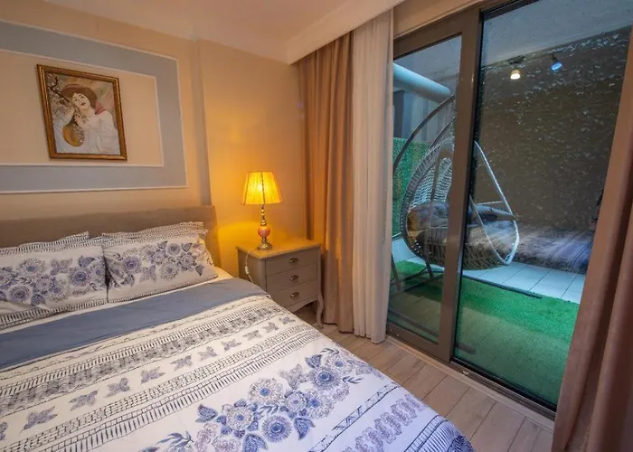 Three Bedroom Duplex With Large Terrace Appartement Istanboel