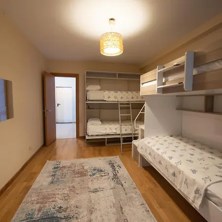 Three Bedroom Duplex With Large Terrace 아파트 *