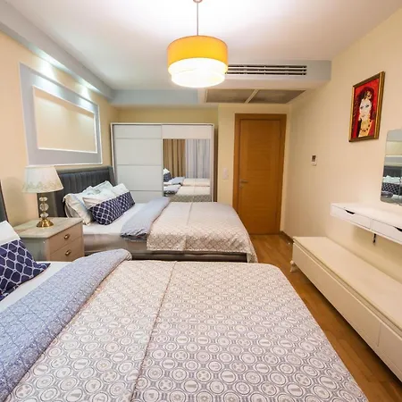 Three Bedroom Duplex With Large Terrace 아파트 이스탄불