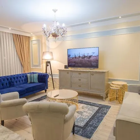 Three Bedroom Duplex With Large Terrace * 이스탄불