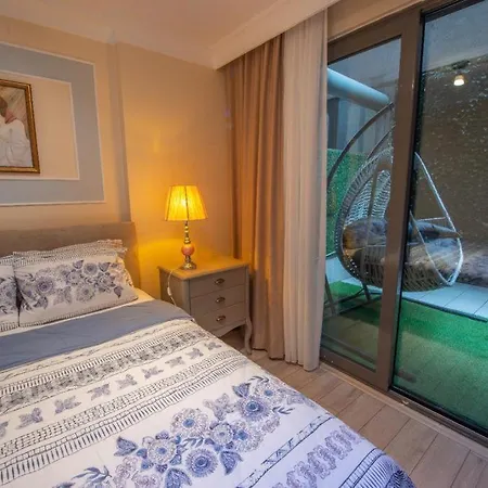 Three Bedroom Duplex With Large Terrace 아파트 이스탄불