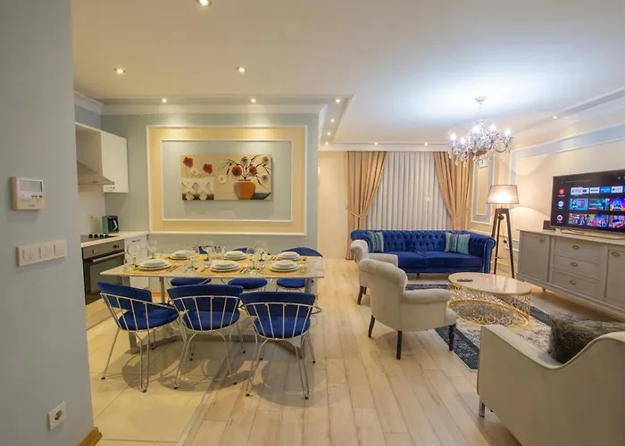 Three Bedroom Duplex With Large Terrace *