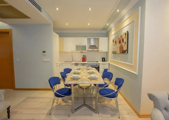Three Bedroom Duplex With Large Terrace * 伊斯坦布尔