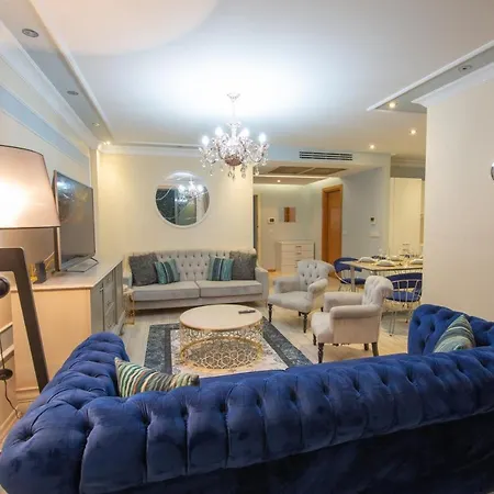 Three Bedroom Duplex With Large Terrace Apartment