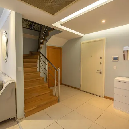 Three Bedroom Duplex With Large Terrace Apartment Istanbul