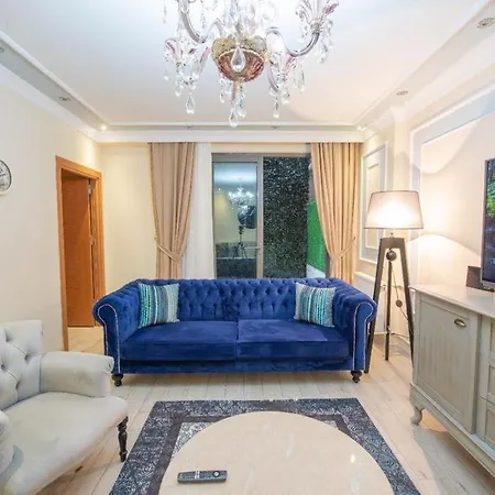 Three Bedroom Duplex With Large Terrace Apartment